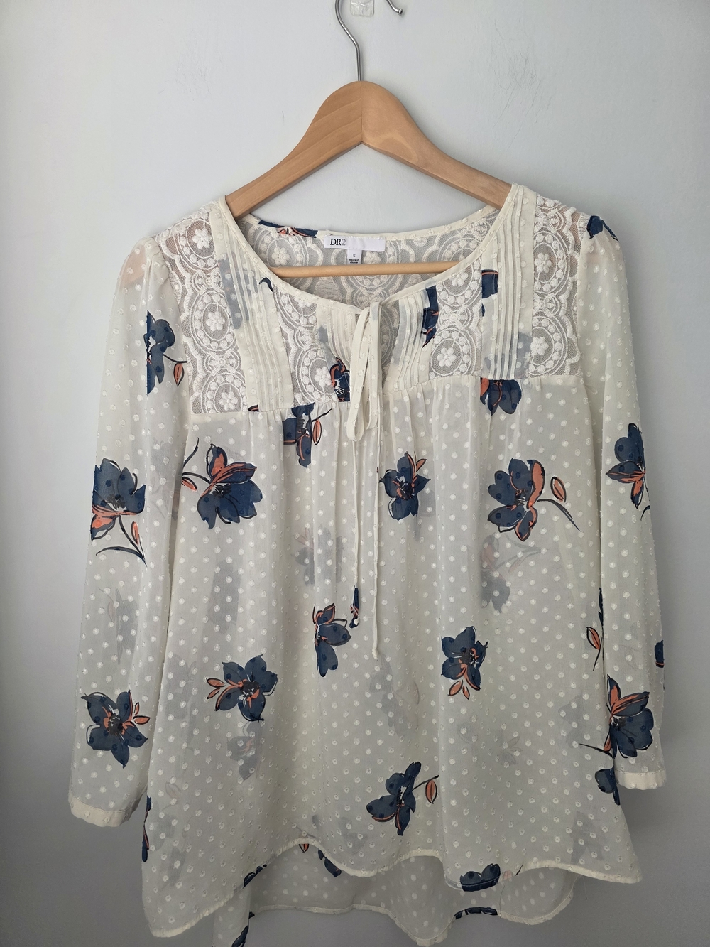 DR2 Floral Swiss Dot Lace Boho Blouse Size S Ivory Blue